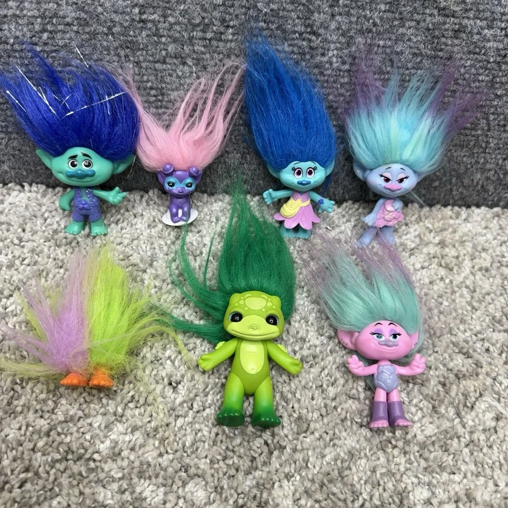 Dreamworks Trolls lot toy figures miniatures frog boy girl and other (READ)